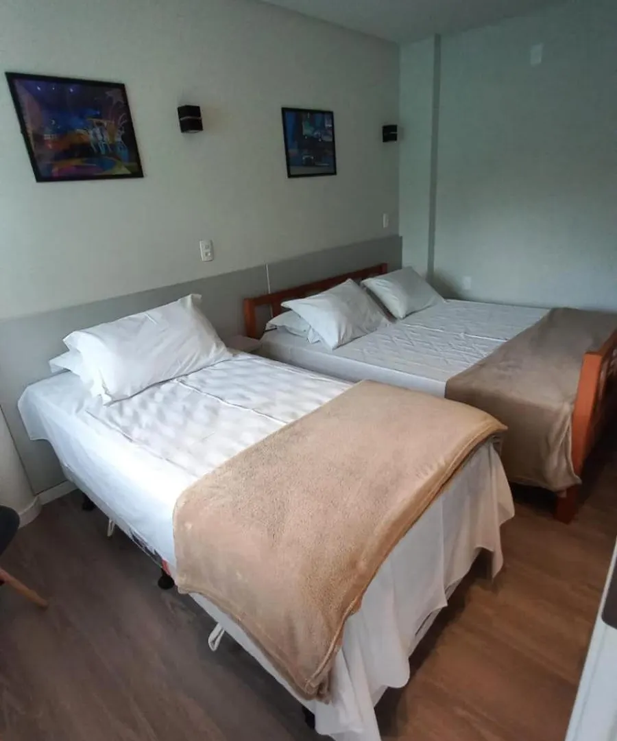 פנייה Bortolotti Residence בית הארחה