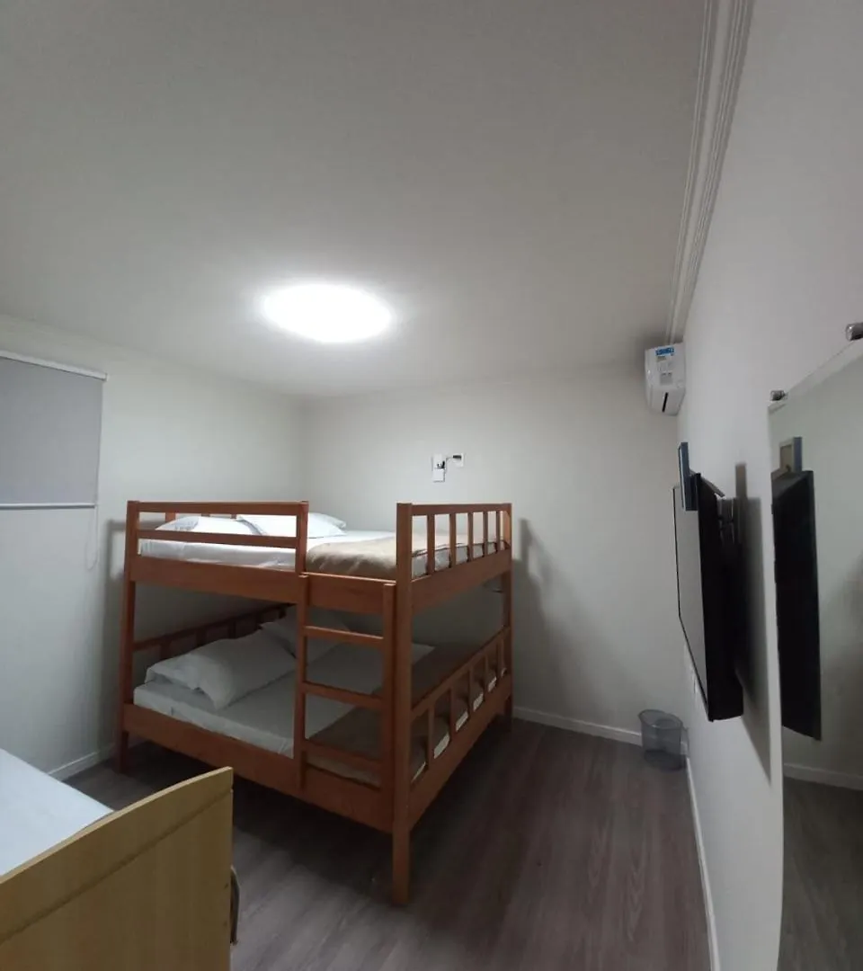 פנייה Bortolotti Residence בית הארחה